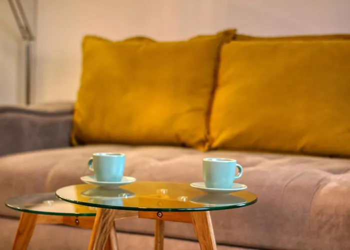 Relaxation Station: Cozy With Smart Features Near Ior Park Apartment Bucharest