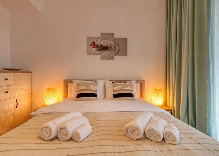 Relaxation Station: Cozy With Smart Features Near Ior Park