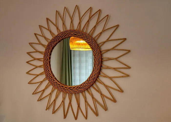 Relaxation Station: Cozy With Smart Features Near Ior Park Apartment *