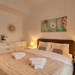 Relaxation Station - My Charming, Cosy&inviting - Smart Thermostat - Private Parking - Ior Park - Long Term Price Cuts *