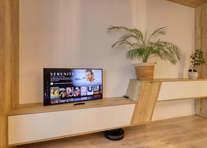 Relaxation Station - My Charming, Cosy&inviting - Smart Thermostat - Private Parking - Ior Park - Long Term Price Cuts 부쿠레슈티