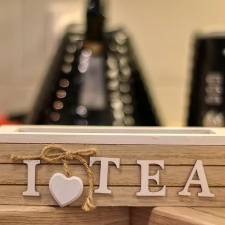 Relaxation Station - My Charming, Cosy&inviting - Smart Thermostat - Private Parking - Ior Park - Long Term Price Cuts *