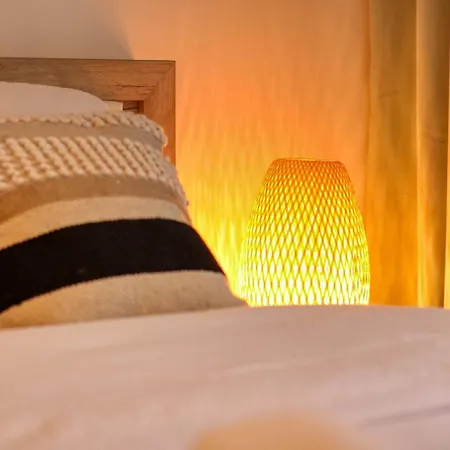Relaxation Station: Cozy With Smart Features Near Ior Park Apartment