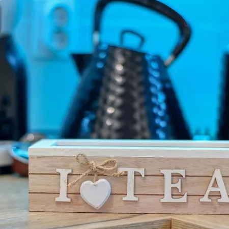 Relaxation Station: Cozy With Smart Features Near Ior Park Bucharest