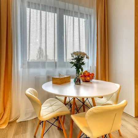 Relaxation Station - My Charming, Cosy&inviting - Smart Thermostat - Private Parking - Ior Park - Long Term Price Cuts