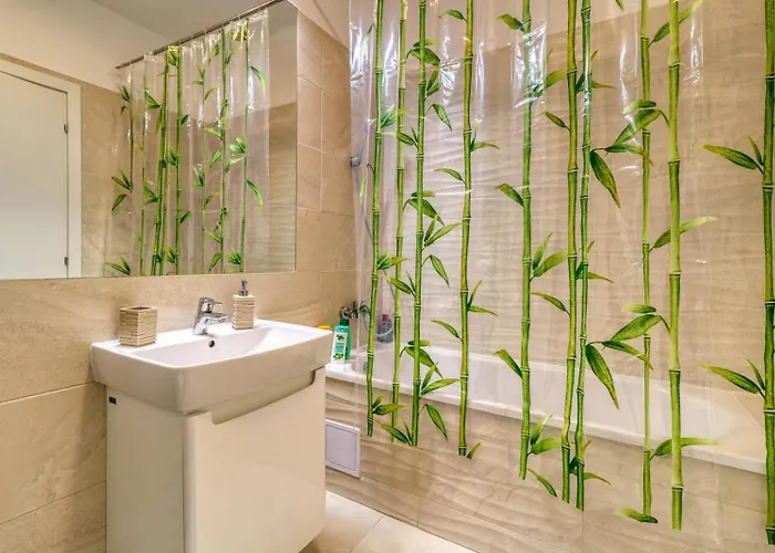 公寓 Relaxation Station - My Charming, Cosy&inviting - Smart Thermostat - Private Parking - Ior Park - Long Term Price Cuts *