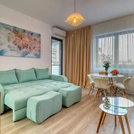 Relaxation Station - My Charming, Cosy&inviting - Smart Thermostat - Private Parking - Ior Park - Long Term Price Cuts Апартаменти *