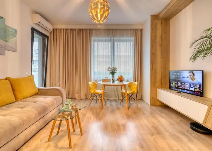 Relaxation Station - My Charming, Cosy&inviting - Smart Thermostat - Private Parking - Ior Park - Long Term Price Cuts Апартаменти