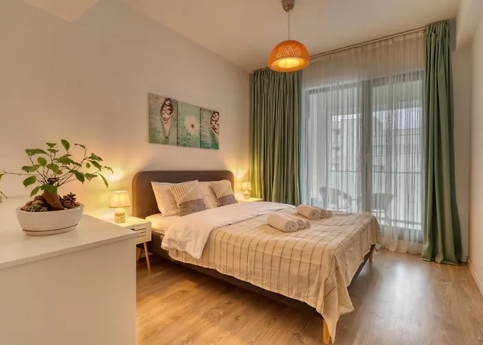 Апартаменти Relaxation Station - My Charming, Cosy&inviting - Smart Thermostat - Private Parking - Ior Park - Long Term Price Cuts Бухарест