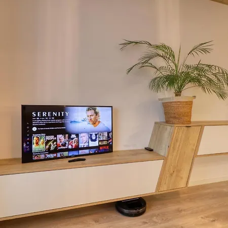 Relaxation Station - My Charming, Cosy&inviting - Smart Thermostat - Private Parking - Ior Park - Long Term Price Cuts Bukarest