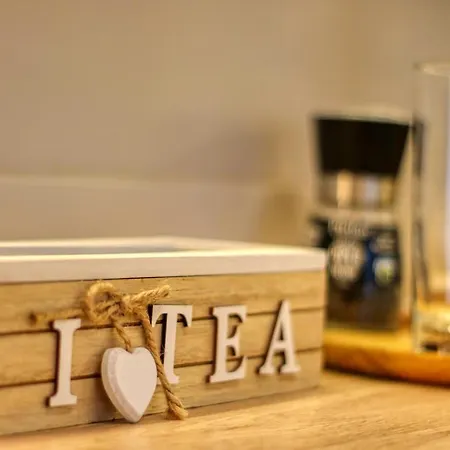 Relaxation Station - My Charming, Cosy&inviting - Smart Thermostat - Private Parking - Ior Park - Long Term Price Cuts